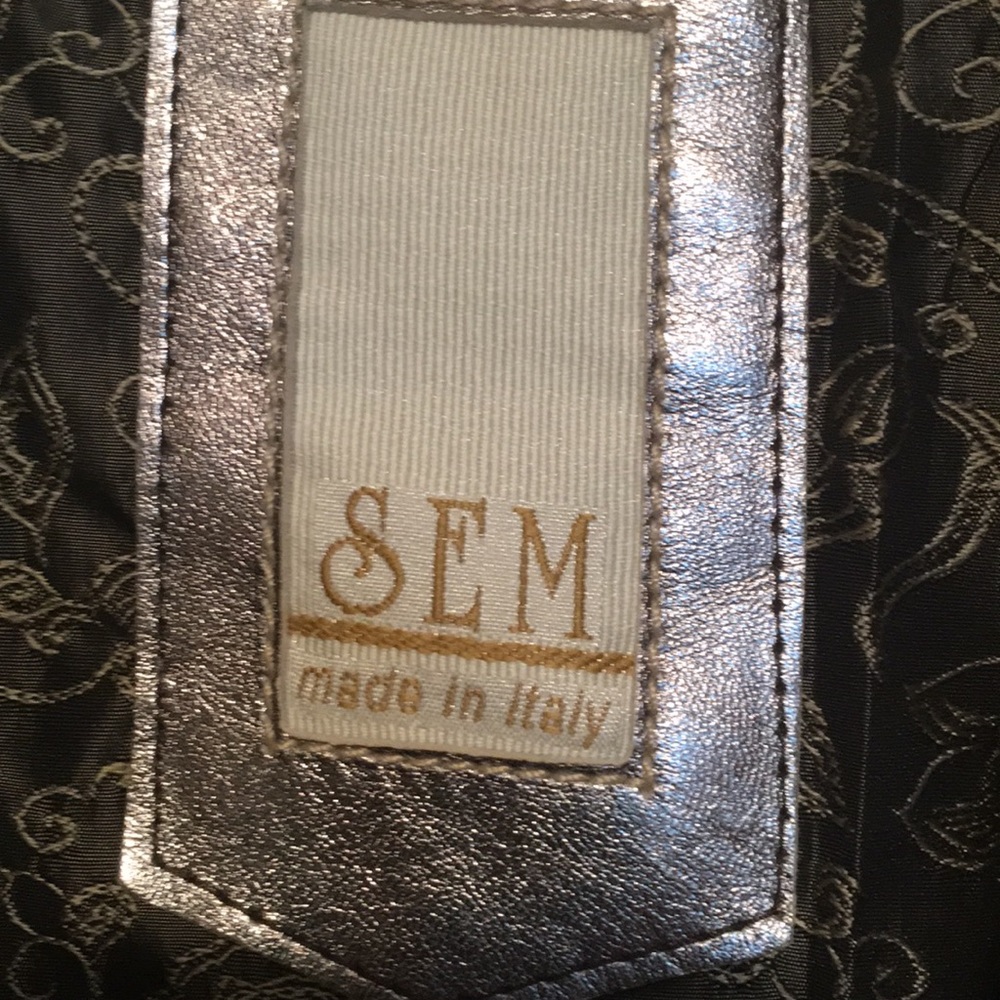 Coat - Picture 2 of 6